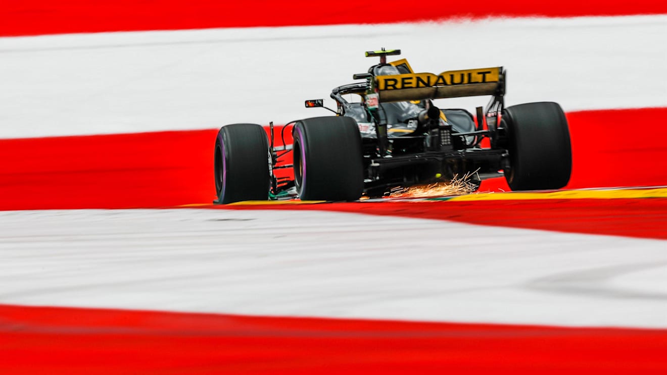 Carlos Sainz (ESP) Renault Sport F1 Team RS18 sparks at Formula One World Championship, Rd9, Austrian Grand Prix, Practice, Spielberg, Austria, Friday 29 June 2018. © Manuel Goria/Sutton Images