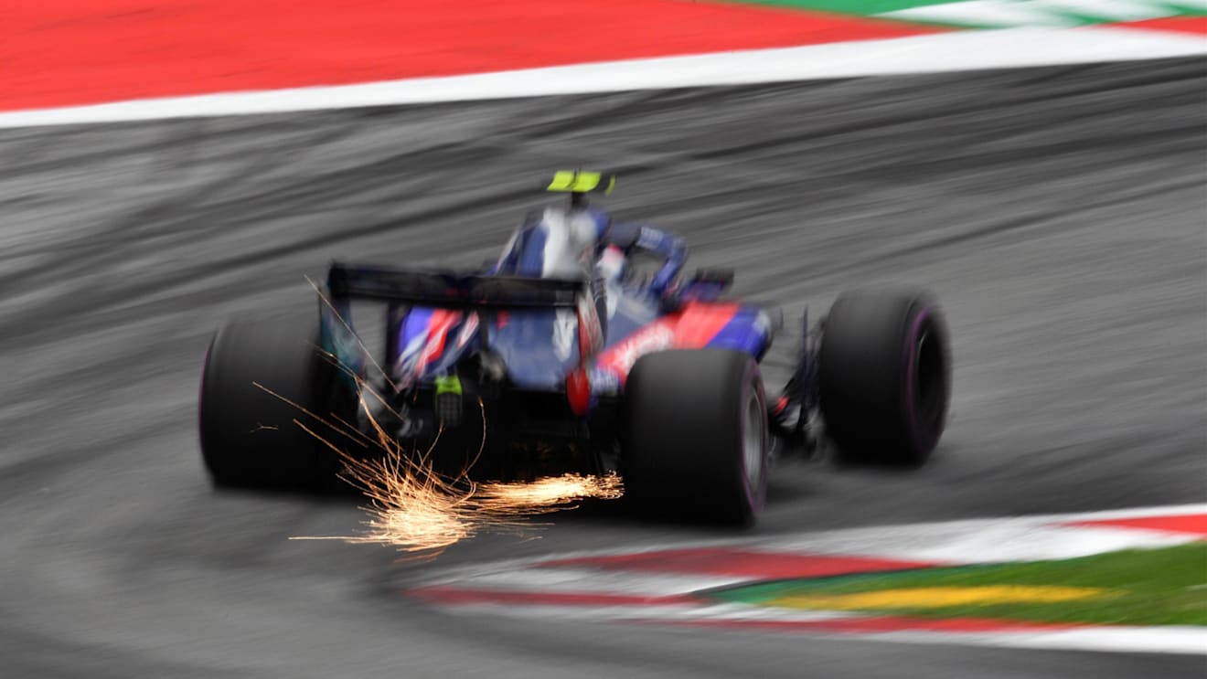 Pierre Gasly (FRA) Scuderia Toro Rosso STR13 sparks at Formula One World Championship, Rd9, Austrian Grand Prix, Qualifying, Spielberg, Austria, Saturday 30 June 2018. © Mark Sutton/Sutton Images