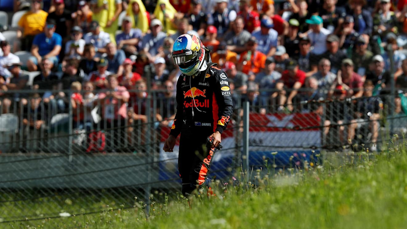 Race retiree Daniel Ricciardo (AUS) Red Bull Racing walks in at Formula One World Championship, Rd9, Austrian Grand Prix, Race, Spielberg, Austria, Sunday 1 July 2018. © Steven Tee/LAT/Sutton Images