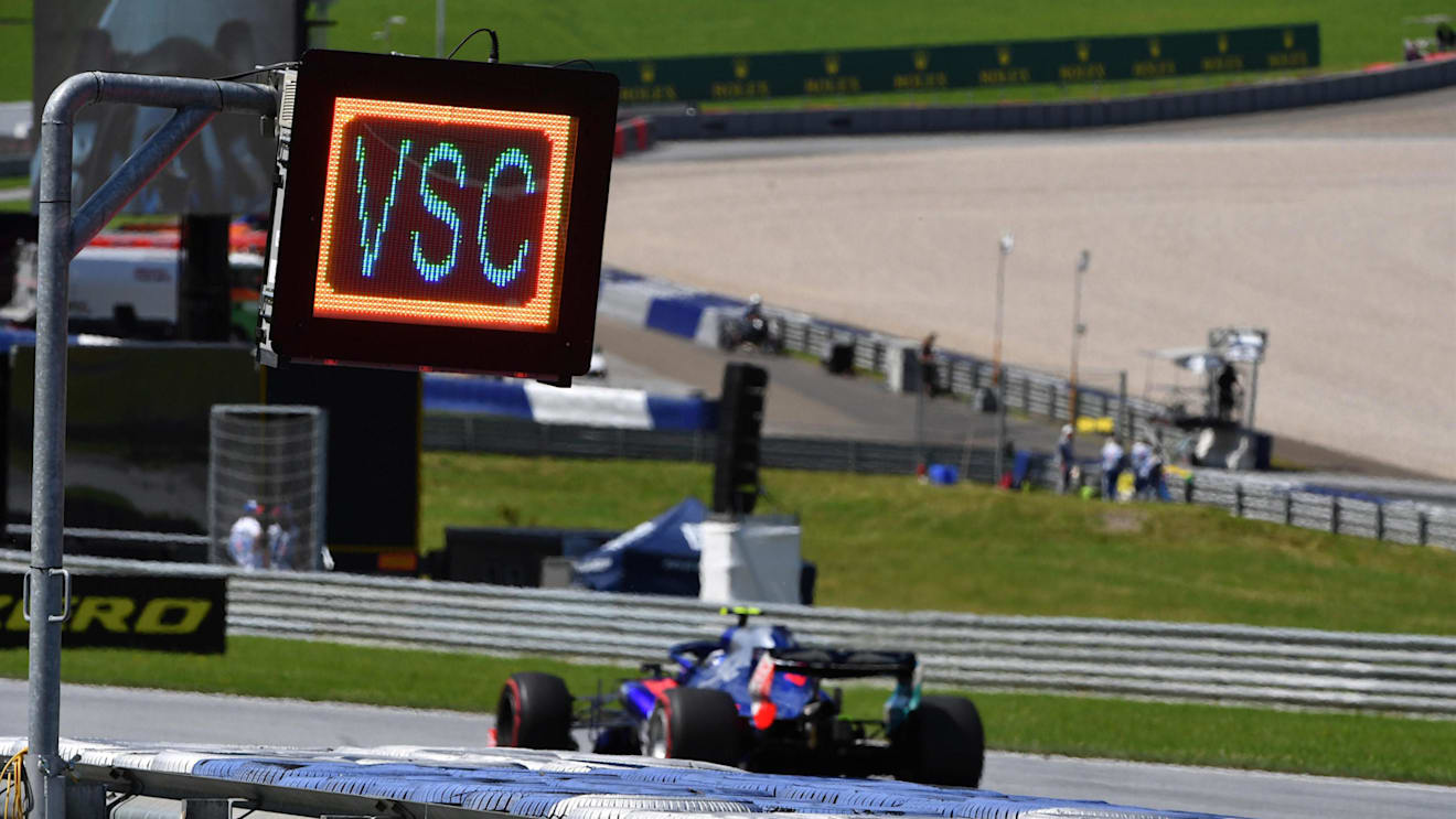 Virtual Safety car board at Formula One World Championship, Rd9, Austrian Grand Prix, Race, Spielberg, Austria, Sunday 1 July 2018. © Mark Sutton/Sutton Images
