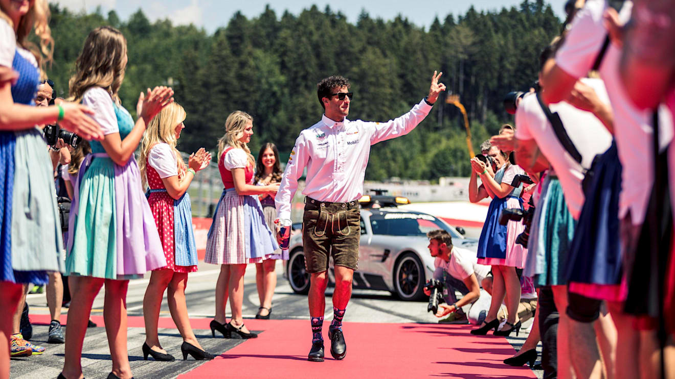 Daniel Ricciardo (AUS) Red Bull Racing on the drivers parade at Formula One World Championship, Rd9, Austrian Grand Prix, Race, Spielberg, Austria, Sunday 1 July 2018. © Manuel Goria/Sutton Images
