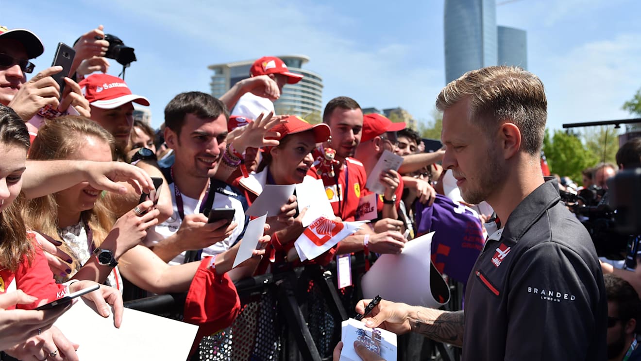 Kevin Magnussen (DEN) Haas F1 signs autographs for the fans at Formula One World Championship, Rd4, Azerbaijan Grand Prix, Practice, Baku City Circuit, Baku, Azerbaijan, Friday 27 April 2018. © Simon Galloway/Sutton Images