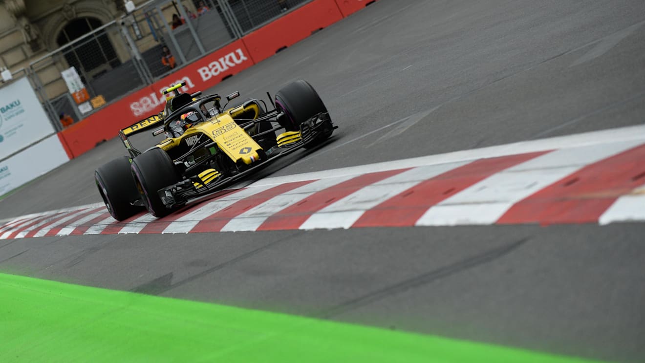 Carlos Sainz jr (ESP) Renault Sport F1 Team RS18 at Formula One World Championship, Rd4, Azerbaijan Grand Prix, Practice, Baku City Circuit, Baku, Azerbaijan, Friday 27 April 2018. © Simon Galloway/Sutton Images