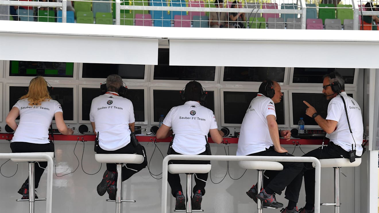 Alfa Romeo Sauber F1 Team pit wall gantry at Formula One World Championship, Rd4, Azerbaijan Grand Prix, Practice, Baku City Circuit, Baku, Azerbaijan, Friday 27 April 2018. © Mark Sutton/Sutton Images