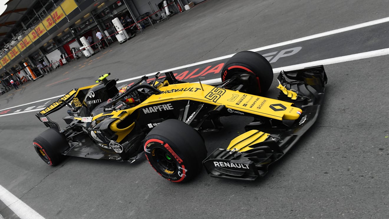 Carlos Sainz jr (ESP) Renault Sport F1 Team RS18 at Formula One World Championship, Rd4, Azerbaijan Grand Prix, Qualifying, Baku City Circuit, Baku, Azerbaijan, Saturday 28 April 2018. © Mark Sutton/Sutton Images