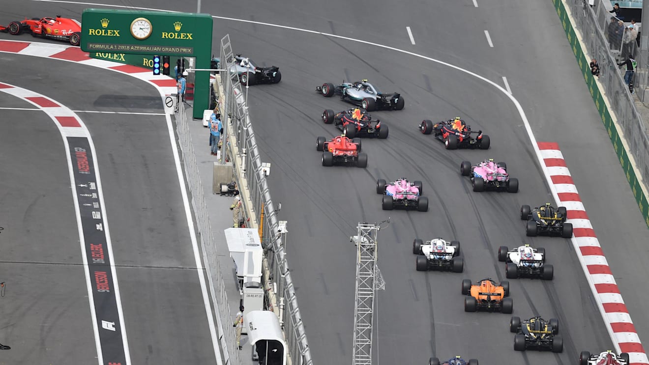 The start of the race at Formula One World Championship, Rd4, Azerbaijan Grand Prix, Race, Baku City Circuit, Baku, Azerbaijan, Sunday 29 April 2018. © Simon Galloway/Sutton Images