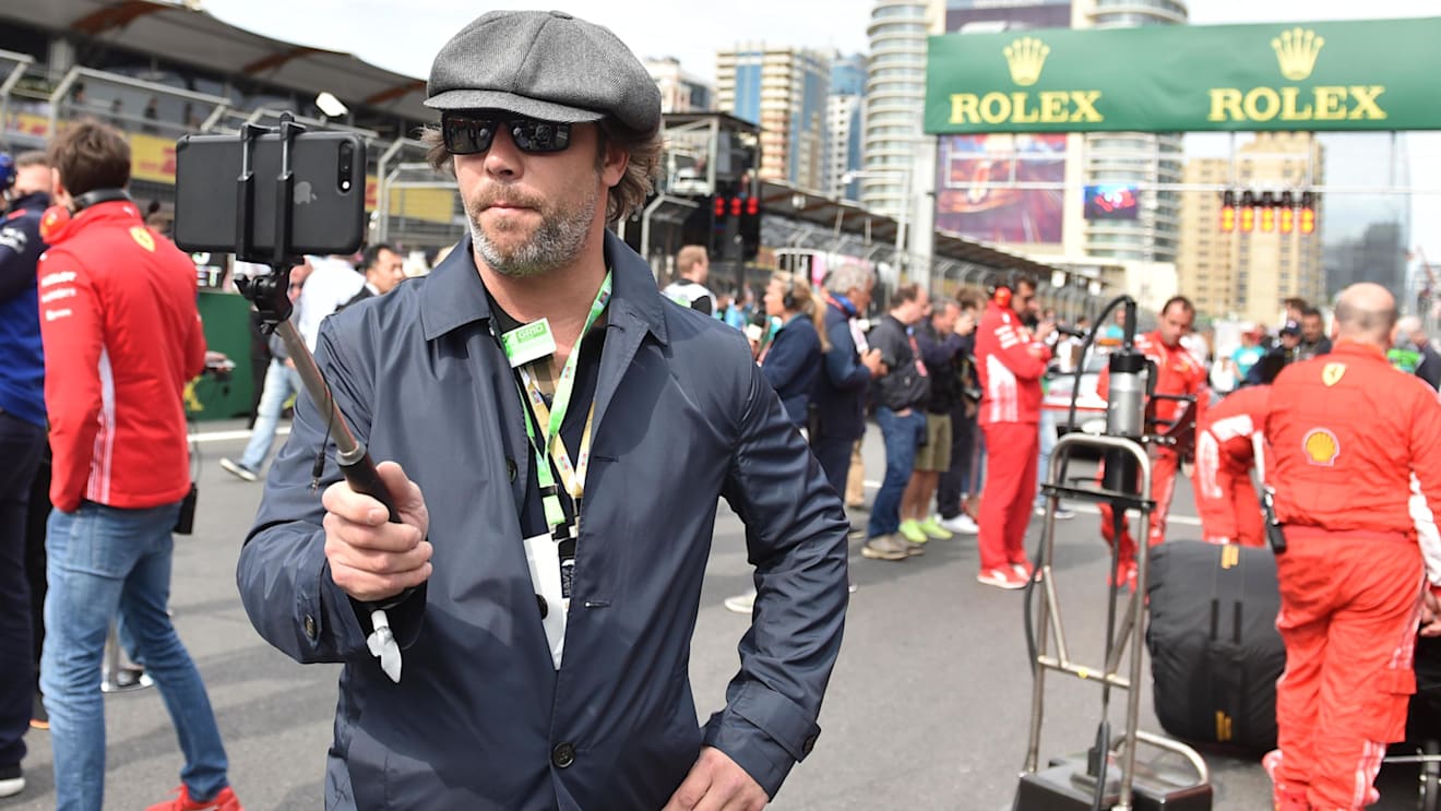 Jay Kay (GBR) Jamiroquai on the grid at Formula One World Championship, Rd4, Azerbaijan Grand Prix, Race, Baku City Circuit, Baku, Azerbaijan, Sunday 29 April 2018. © Simon Galloway/Sutton Images