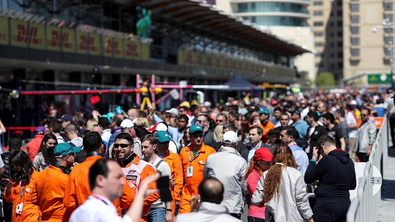 Fans in pit lane at Formula One World Championship, Rd4, Azerbaijan Grand Prix, Preparations, Baku City Circuit, Baku, Azerbaijan, Thursday 26 April 2018. © James Gasperotti/Sutton Images