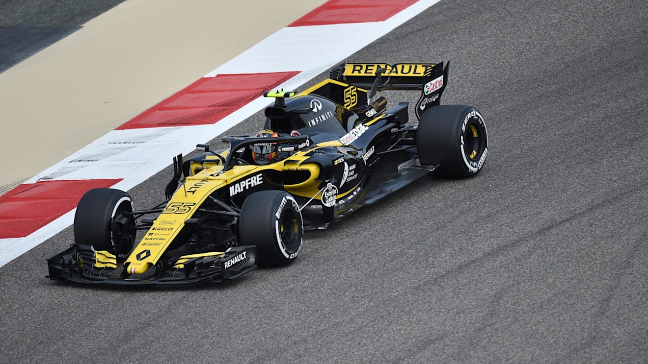 Carlos Sainz (ESP) Renault Sport F1 Team RS18 at Formula One World Championship, Rd2, Bahrain Grand Prix, Practice, Bahrain International Circuit, Sakhir, Bahrain, Friday 6 April 2018. © Simon Galloway/Sutton Images