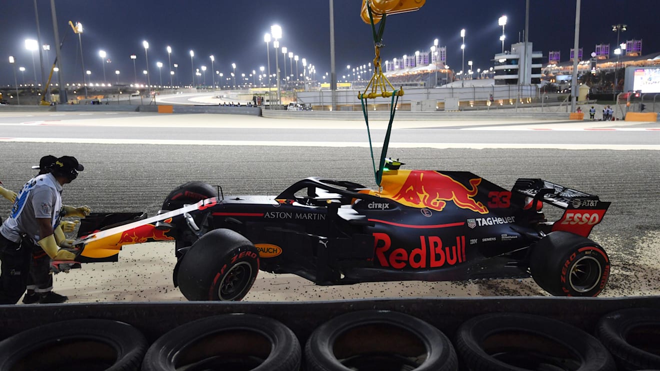 The crashed car of Max Verstappen (NED) Red Bull Racing RB14 is recovered in Q1 at Formula One World Championship, Rd2, Bahrain Grand Prix, Qualifying, Bahrain International Circuit, Sakhir, Bahrain, Saturday 7 April 2018. © Jerry Andre/Sutton Images