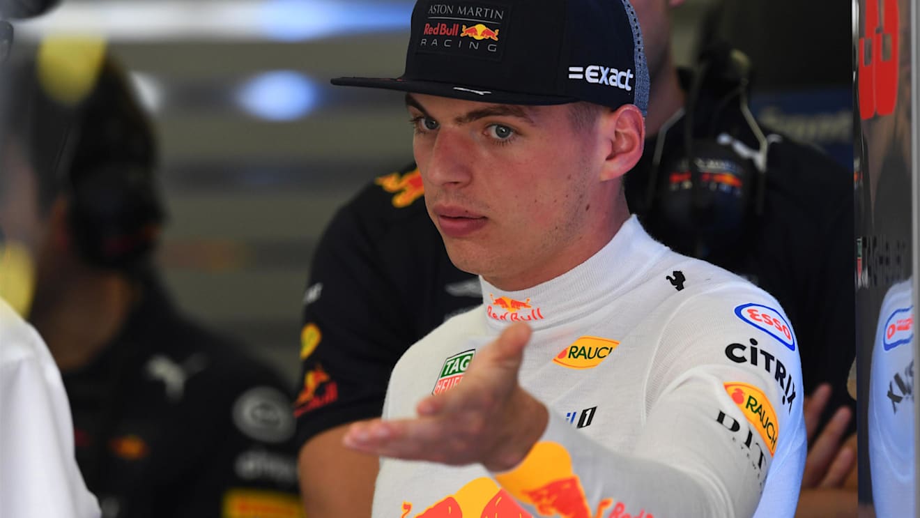 Max Verstappen (NED) Red Bull Racing at Formula One World Championship, Rd2, Bahrain Grand Prix, Qualifying, Bahrain International Circuit, Sakhir, Bahrain, Saturday 7 April 2018. © Mark Sutton/Sutton Images