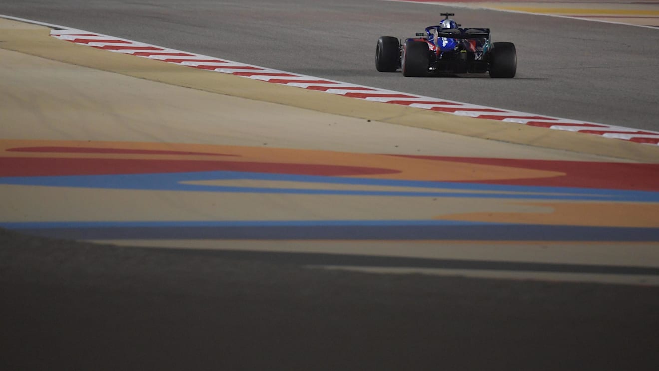 Brendon Hartley (NZL) Scuderia Toro Rosso STR13 at Formula One World Championship, Rd2, Bahrain Grand Prix, Race, Bahrain International Circuit, Sakhir, Bahrain, Sunday 8 April 2018. © Simon Galloway/Sutton Images