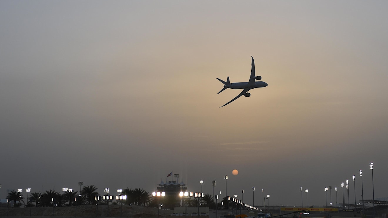Flypast at Formula One World Championship, Rd2, Bahrain Grand Prix, Race, Bahrain International Circuit, Sakhir, Bahrain, Sunday 8 April 2018. © Simon Galloway/Sutton Images