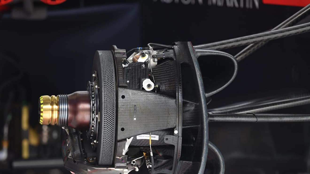 Red Bull Racing RB14 front wheel hub at Formula One World Championship, Rd2, Bahrain Grand Prix, Preparations, Bahrain International Circuit, Sakhir, Bahrain, Thursday 5 April 2018. © Simon Galloway/Sutton Images