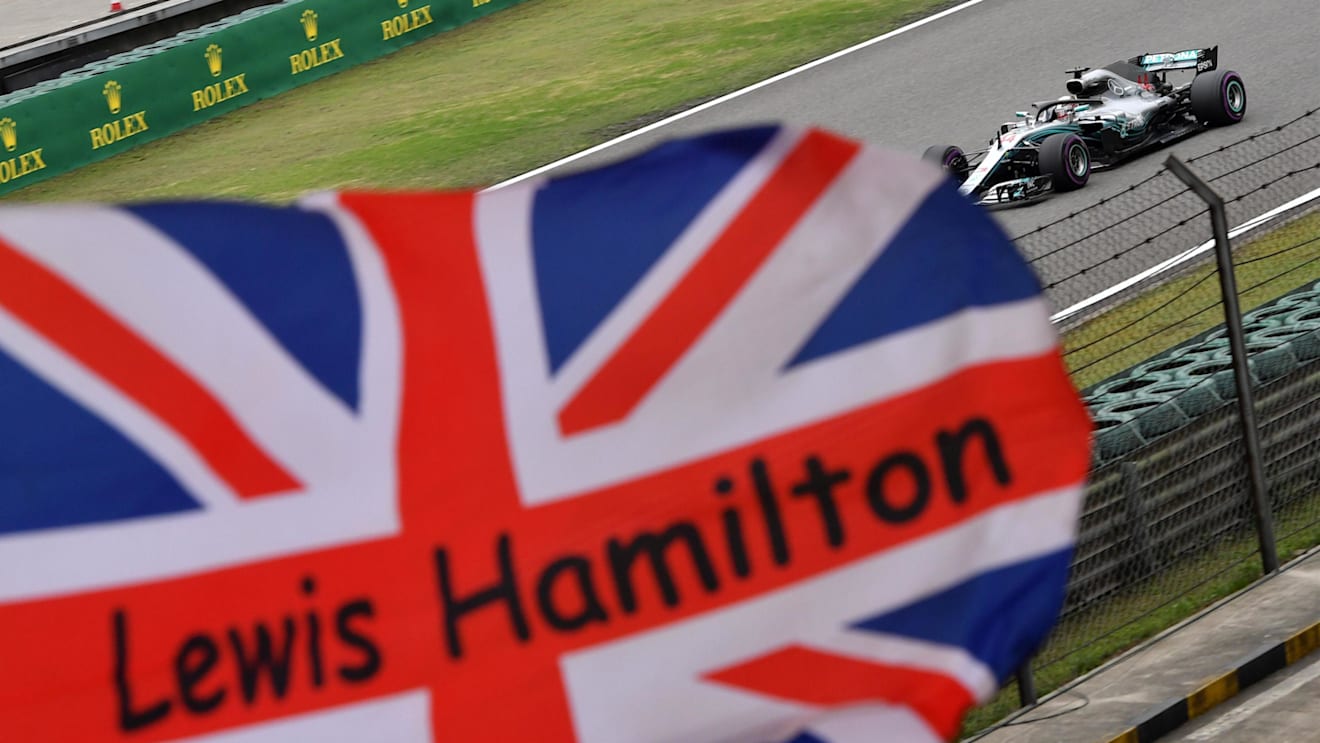 Lewis Hamilton (GBR) Mercedes-AMG F1 W09 EQ Power+ and Union flag at Formula One World Championship, Rd3, Chinese Grand Prix, Qualifying, Shanghai, China, Saturday 14 April 2018. © Jerry Andre/Sutton Images