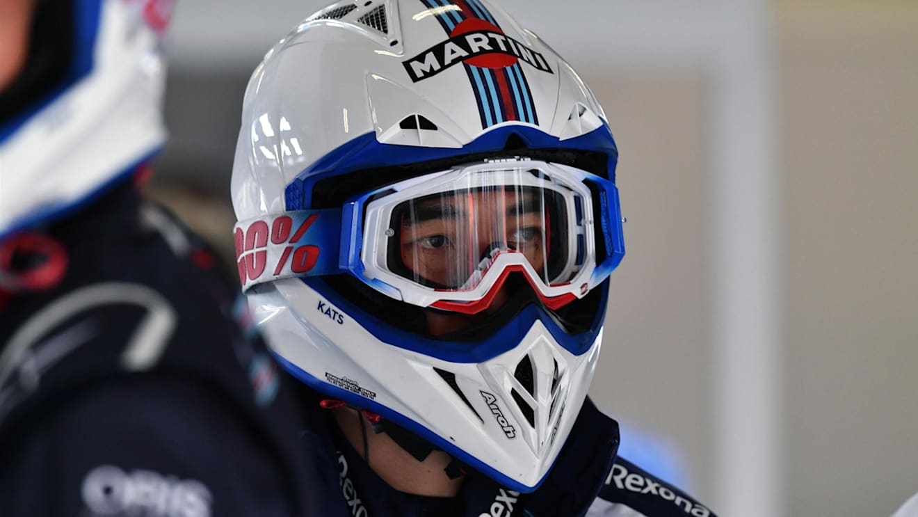 Williams mechanic at Formula One World Championship, Rd3, Chinese Grand Prix, Qualifying, Shanghai, China, Saturday 14 April 2018. © Mark Sutton/Sutton Images