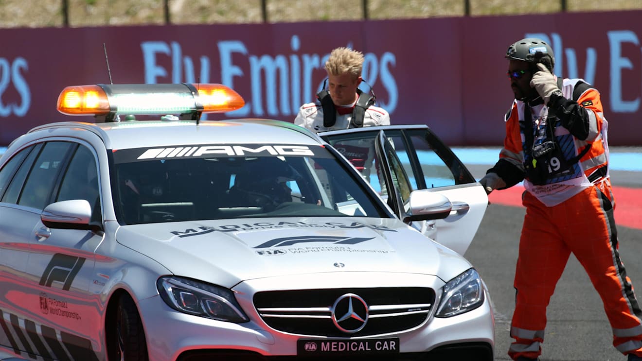 Medical car at the crash of Marcus Ericsson (SWE) Alfa Romeo Sauber F1 Team at Formula One World Championship, Rd8, French Grand Prix, Practice, Paul Ricard, France, Friday 22 June 2018. © Hasan Bratic/Sutton Images