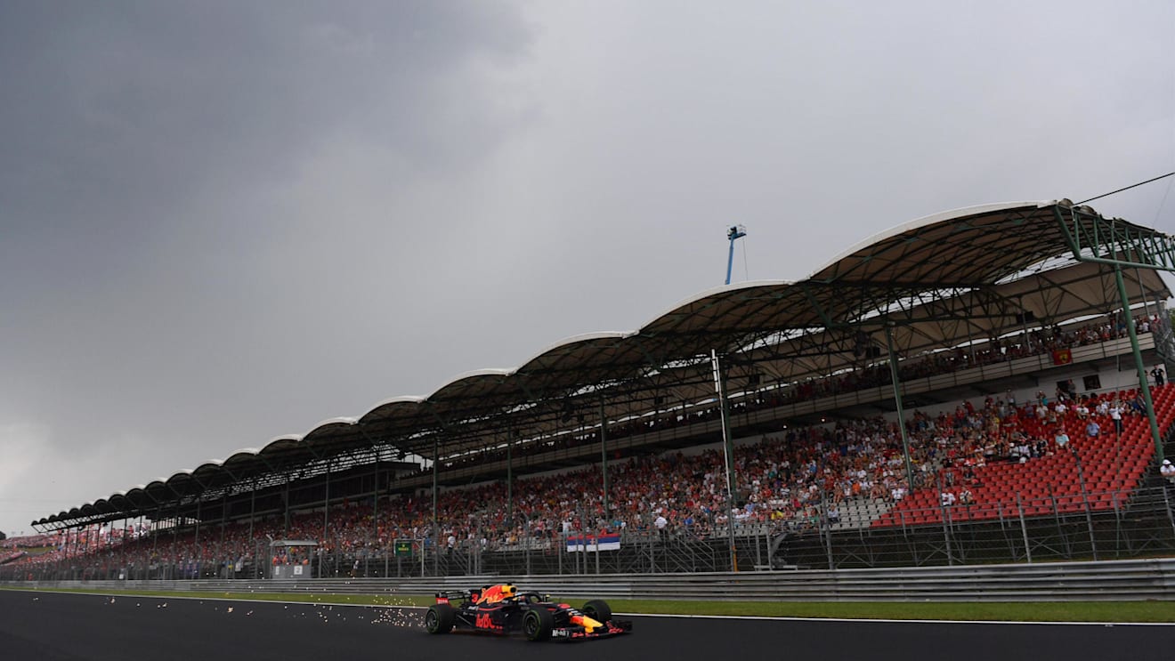 Daniel Ricciardo (AUS) Red Bull Racing RB14 sparks at Formula One World Championship, Rd12, Hungarian Grand Prix, Qualifying, Hungaroring, Hungary, Saturday 28 July 2018. © Mark Sutton/Sutton Images