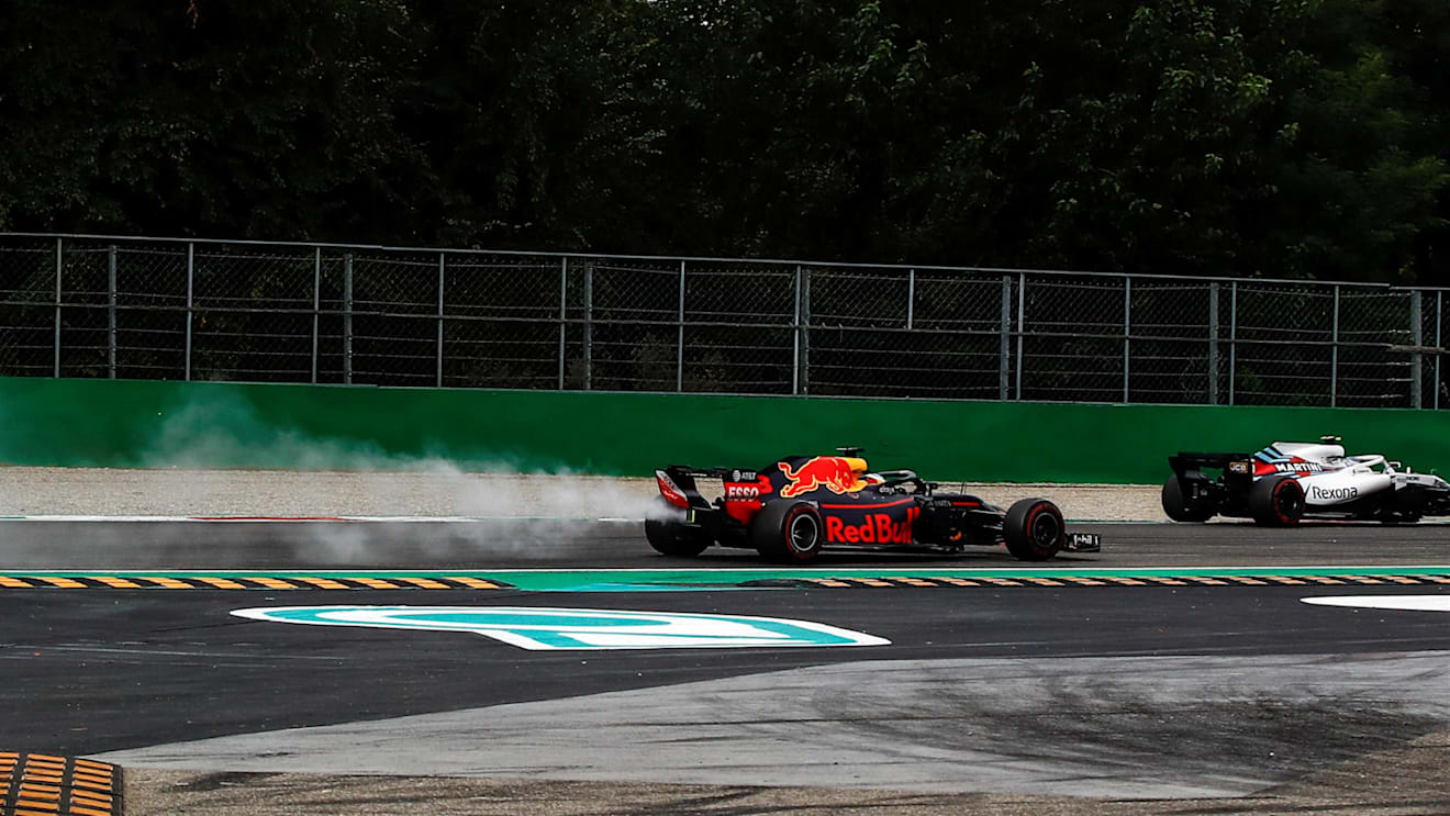 Daniel Ricciardo, Red Bull Racing RB14 engine blow up at Formula One World Championship, Rd14, Italian Grand Prix, Race, Monza, Italy, Sunday 2 September 2018. © Manuel Goria/Sutton Images