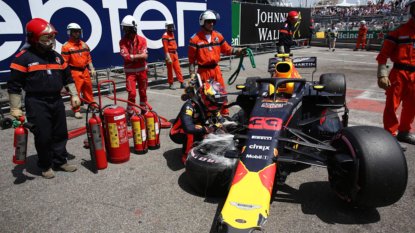 Max Verstappen (NED) Red Bull Racing RB14 looks at his crashed car in FP3 at Formula One World Championship, Rd6, Monaco Grand Prix, Qualifying, Monte-Carlo, Monaco, Saturday 26 May 2018. © Jerry Andre/Sutton Images