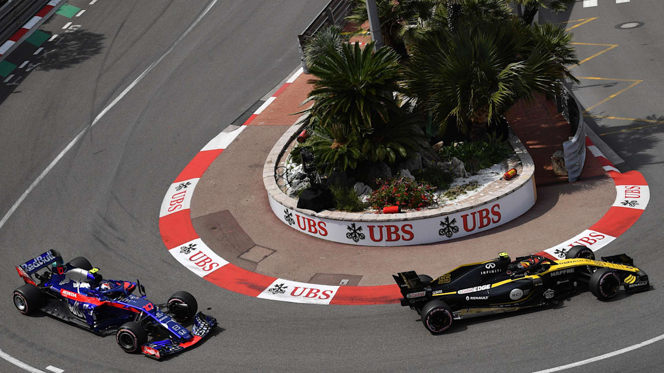 Carlos Sainz (ESP) Renault Sport F1 Team RS18 and Pierre Gasly (FRA) Scuderia Toro Rosso STR13 at Formula One World Championship, Rd6, Monaco Grand Prix, Practice, Monte-Carlo, Monaco, Thursday 24 May 2018. © Jerry Andre/Sutton Images