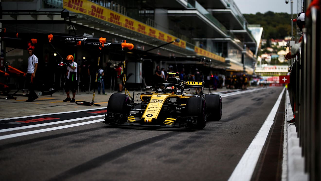 Carlos Sainz, Renault Sport F1 Team R.S. 18 at Formula One World Championship, Rd16, Russian Grand Prix, Practice, Sochi Autodrom, Sochi, Krasnodar Krai, Russia, Friday 28 September 2018.
