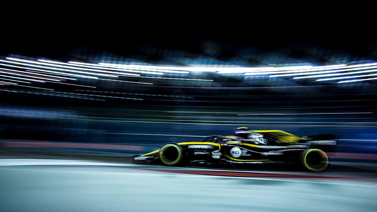 Carlos Sainz, Renault Sport F1 Team R.S. 18 at Formula One World Championship, Rd15, Singapore Grand Prix, Practice, Marina Bay Circuit, Singapore, Friday 14 September 2018.