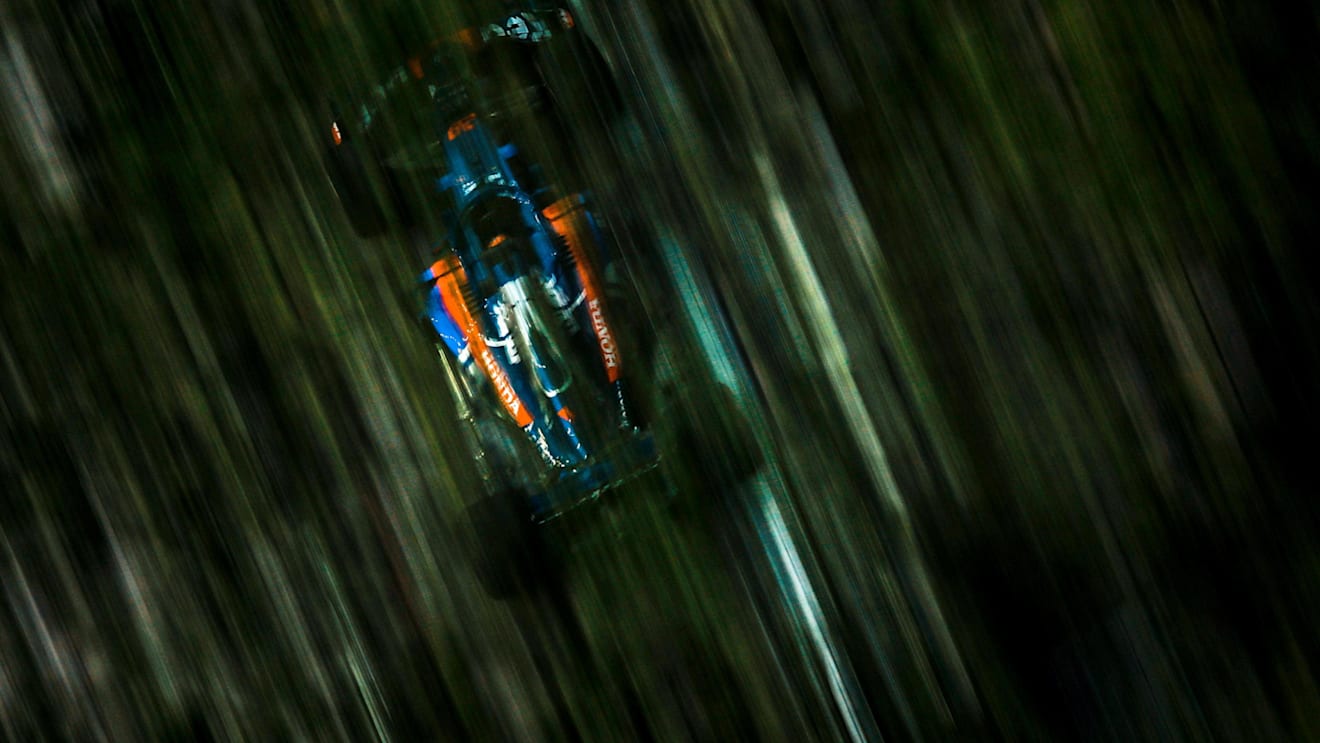 Brendon Hartley, Scuderia Toro Rosso STR13 at Formula One World Championship, Rd15, Singapore Grand Prix, Qualifying, Marina Bay Circuit, Singapore, Saturday 15 September 2018.