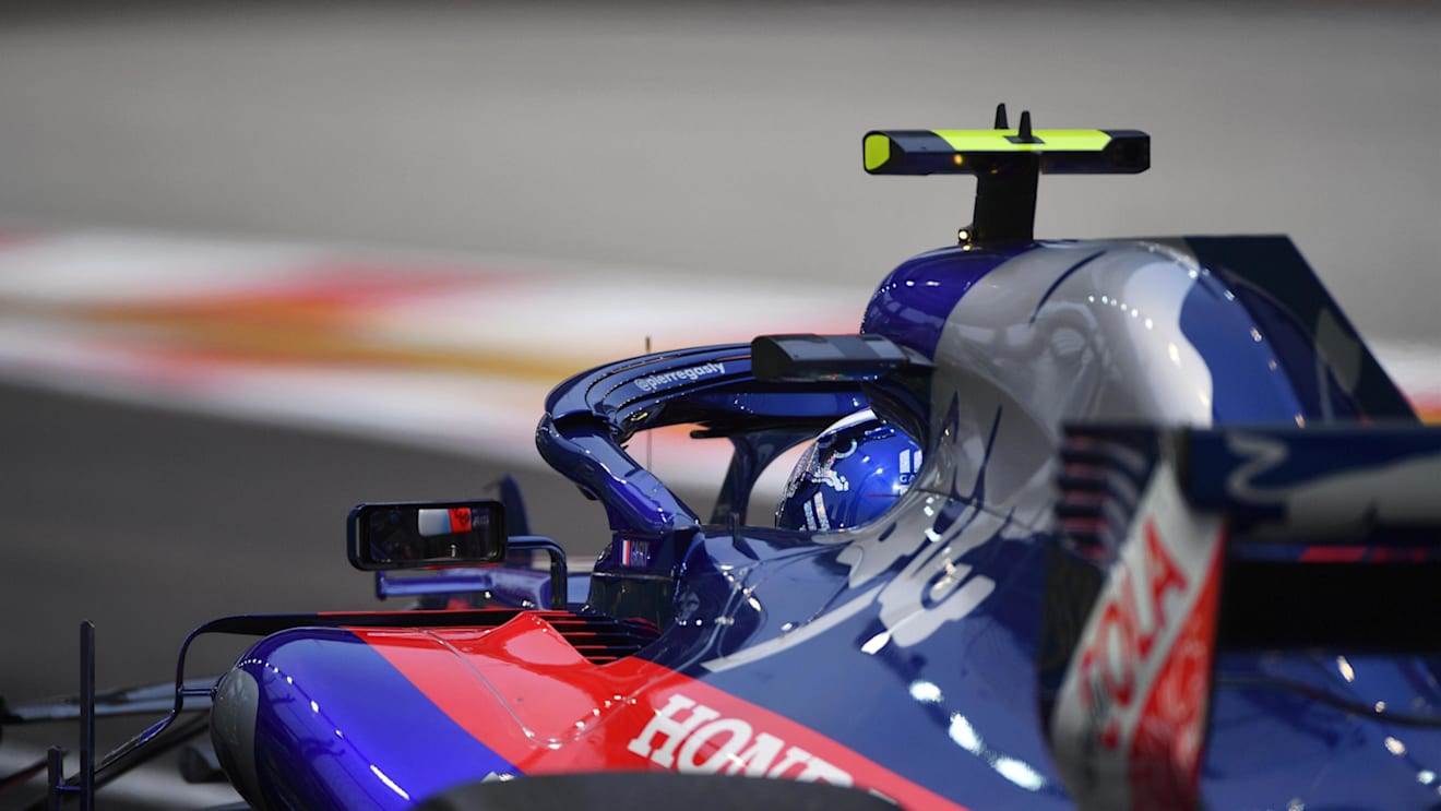 Pierre Gasly, Scuderia Toro Rosso STR13 at Formula One World Championship, Rd15, Singapore Grand Prix, Qualifying, Marina Bay Circuit, Singapore, Saturday 15 September 2018.
