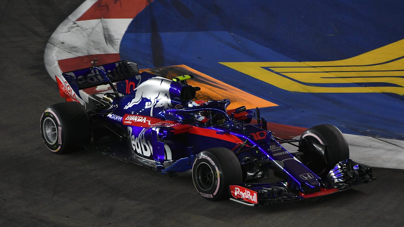 Pierre Gasly, Scuderia Toro Rosso STR13 at Formula One World Championship, Rd15, Singapore Grand Prix, Race, Marina Bay Circuit, Singapore, Sunday 16 September 2018.
