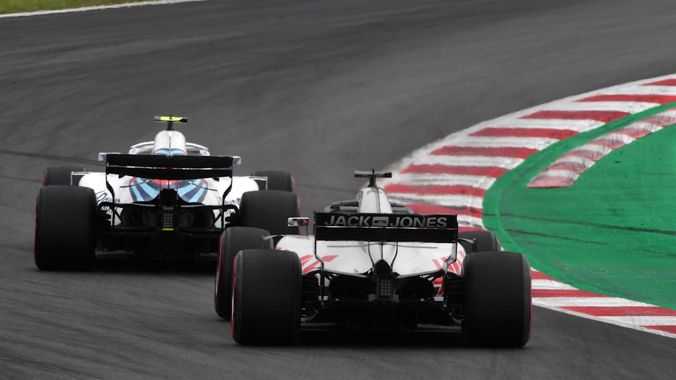 Sergey Sirotkin (RUS) Williams FW41 and Romain Grosjean (FRA) Haas VF-18 at Formula One World Championship, Rd5, Spanish Grand Prix, Qualifying, Barcelona, Spain, Saturday 12 May 2018. © Mark Sutton/Sutton Images