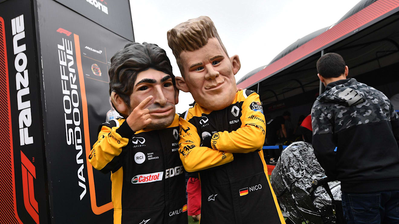 Carlos Sainz (ESP) Renault Sport F1 Team caricature and Nico Hulkenberg (GER) Renault Sport F1 Team caricature at Formula One World Championship, Rd5, Spanish Grand Prix, Qualifying, Barcelona, Spain, Saturday 12 May 2018. © Jerry Andre/Sutton Images