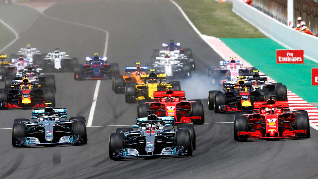 Lewis Hamilton (GBR) Mercedes-AMG F1 W09 EQ Power+ leads at the start of the race at Formula One World Championship, Rd5, Spanish Grand Prix, Race, Barcelona, Spain, Sunday 13 May 2018. © Andy Hone/LAT/Sutton Images