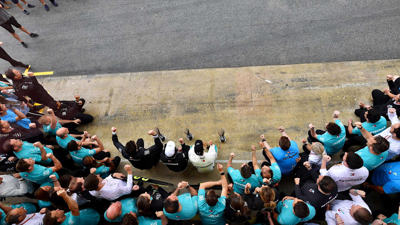 Race winner Lewis Hamilton (GBR) Mercedes-AMG F1 celebrates with the team at Formula One World Championship, Rd5, Spanish Grand Prix, Race, Barcelona, Spain, Sunday 13 May 2018. © Jerry Andre/Sutton Images