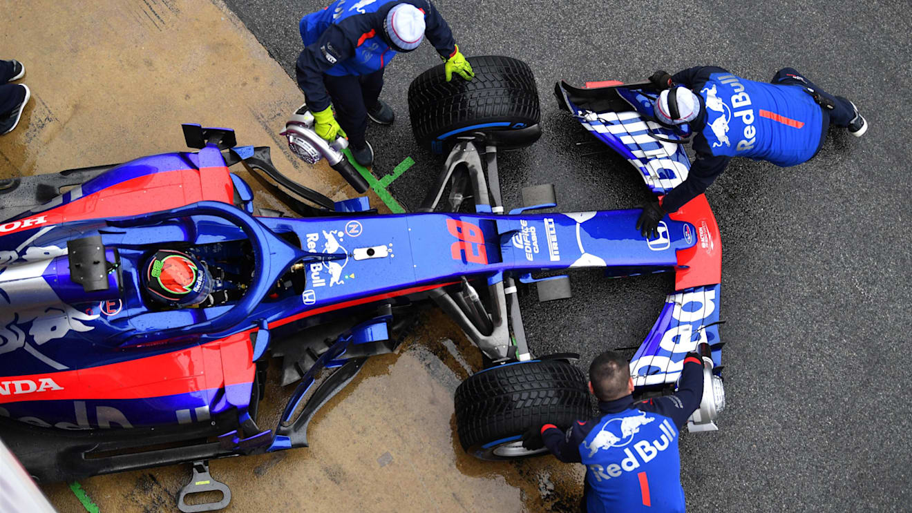Brendon Hartley (NZL) Scuderia Toro Rosso STR13 Scuderia Toro Rosso STR13 nose and front wing at Formula One Testing, Day Three, Barcelona, Spain, 28 February 2018. © Mark Sutton/Sutton Images