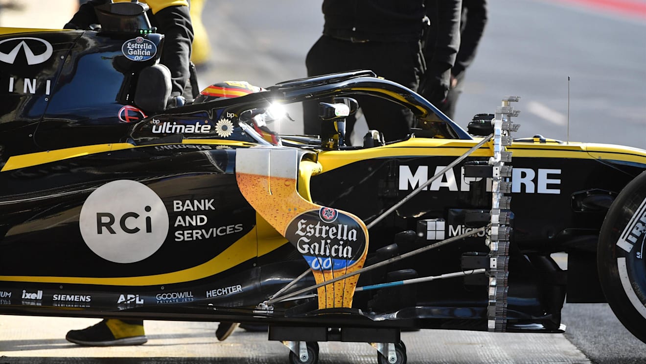 Carlos Sainz jr (ESP) Renault Sport F1 Team RS18 with aero sensor at Formula One Testing, Day One, Barcelona, Spain, Tuesday 15 May 2018. © Mark Sutton/Sutton Images
