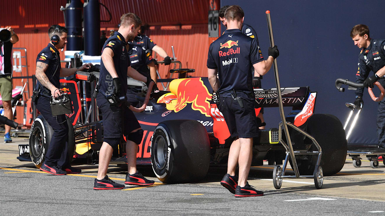 Jake Dennis (GBR) Red Bull Racing RB14 at Formula One Testing, Day Two, Barcelona, Spain, Wednesday 16 May 2018. © Jerry Andre/Sutton Images