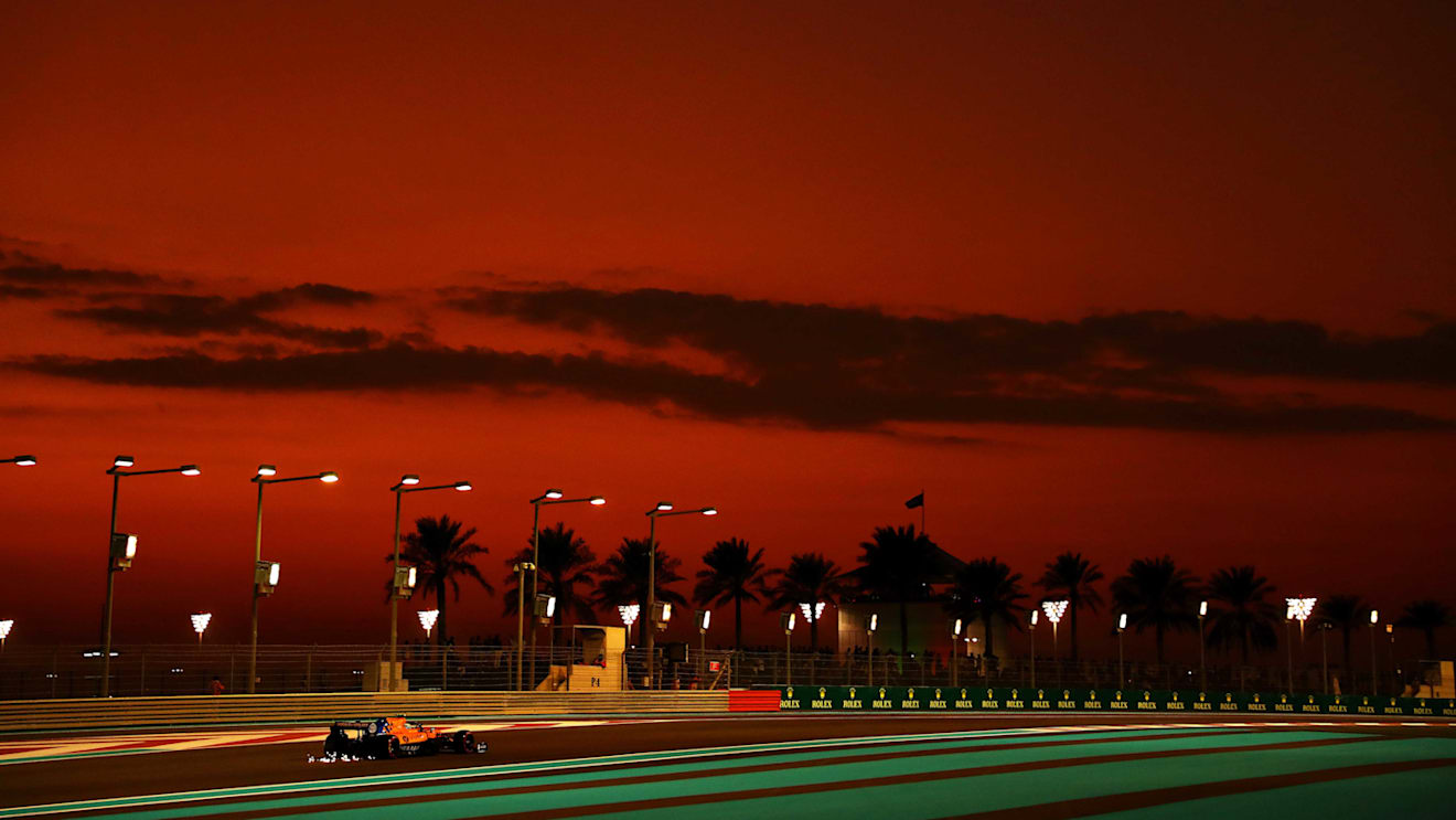 ABU DHABI, UNITED ARAB EMIRATES - NOVEMBER 30: Lando Norris of Great Britain driving the (4) McLaren F1 Team MCL34 Renault on track during qualifying for the F1 Grand Prix of Abu Dhabi at Yas Marina Circuit on November 30, 2019 in Abu Dhabi, United Arab Emirates. (Photo by Mark Thompson/Getty Images)