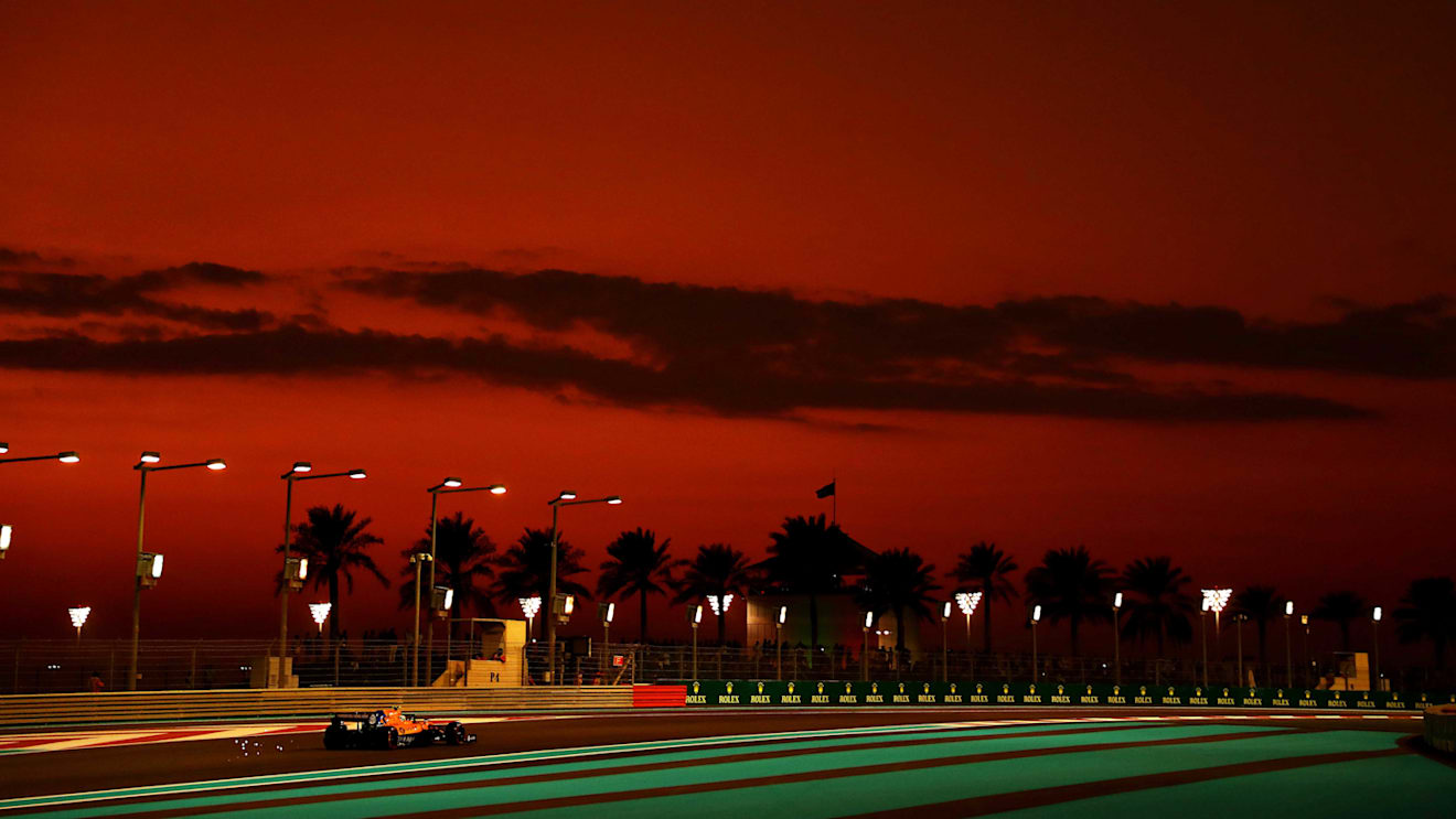 ABU DHABI, UNITED ARAB EMIRATES - NOVEMBER 30: Lando Norris of Great Britain driving the (4) McLaren F1 Team MCL34 Renault on track during qualifying for the F1 Grand Prix of Abu Dhabi at Yas Marina Circuit on November 30, 2019 in Abu Dhabi, United Arab Emirates. (Photo by Mark Thompson/Getty Images)