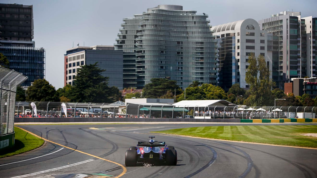 MELBOURNE GRAND PRIX CIRCUIT, AUSTRALIA - MARCH 16: Daniil Kvyat, Toro Roso STR14 during the Australian GP at Melbourne Grand Prix Circuit on March 16, 2019 in Melbourne Grand Prix Circuit, Australia. (Photo by Andy Hone / LAT Images)