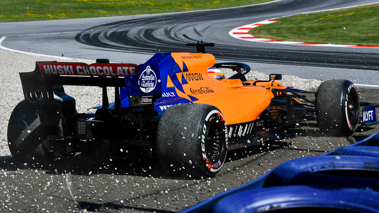 RED BULL RING, AUSTRIA - JUNE 28: Carlos Sainz, McLaren MCL34, runs through a gravel trap during the Austrian GP at Red Bull Ring on June 28, 2019 in Red Bull Ring, Austria. (Photo by Mark Sutton / Sutton Images)