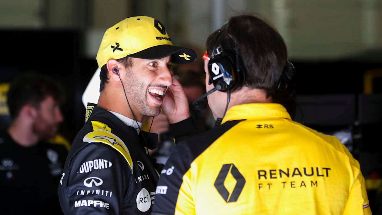 RED BULL RING, AUSTRIA - JUNE 29: Daniel Ricciardo, Renault F1 Team during the Austrian GP at Red Bull Ring on June 29, 2019 in Red Bull Ring, Austria. (Photo by Zak Mauger / LAT Images)