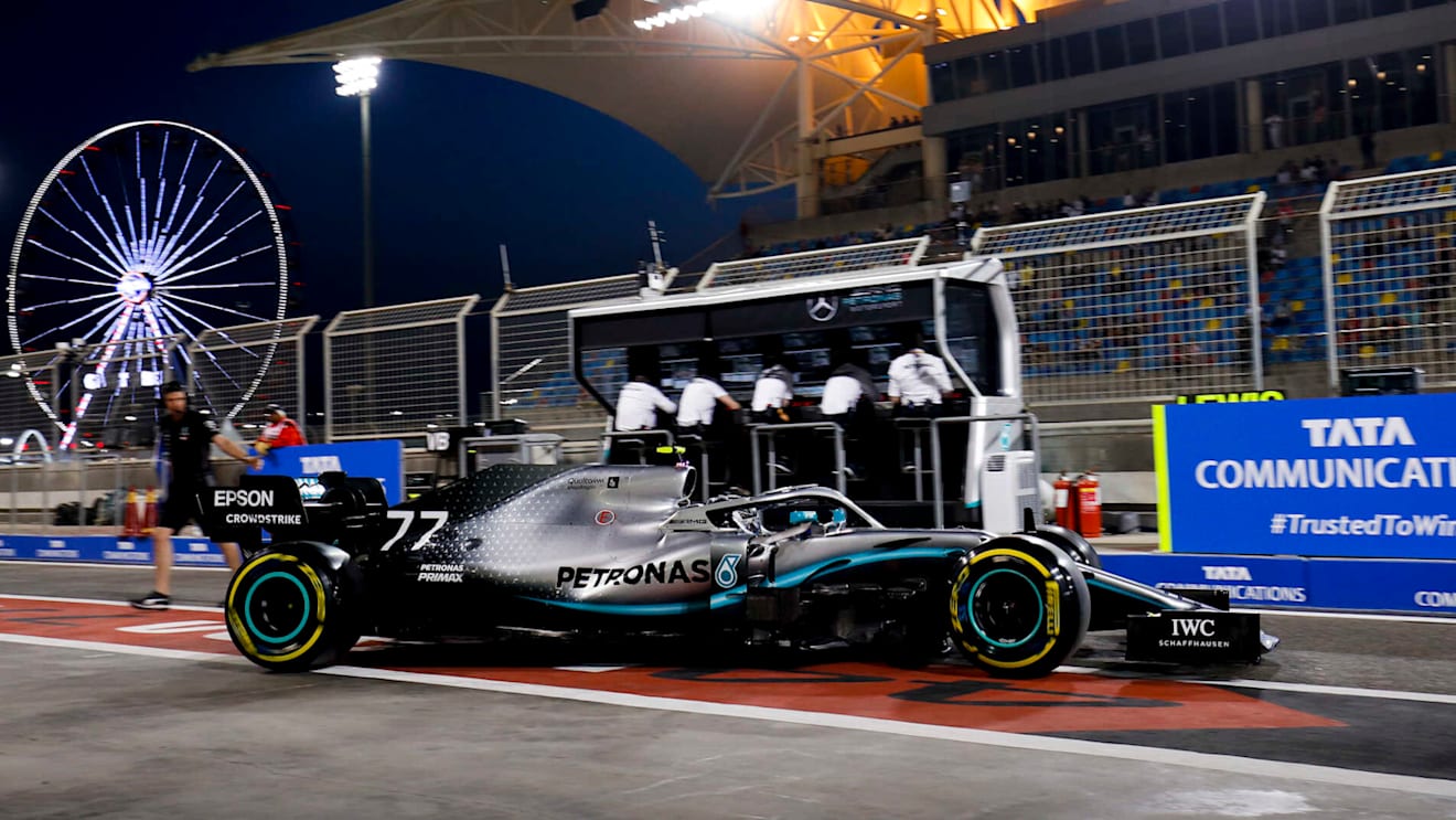 BAHRAIN INTERNATIONAL CIRCUIT, BAHRAIN - MARCH 29: Valtteri Bottas, Mercedes AMG W10 during the Bahrain GP at Bahrain International Circuit on March 29, 2019 in Bahrain International Circuit, Bahrain. (Photo by Zak Mauger / LAT Images)