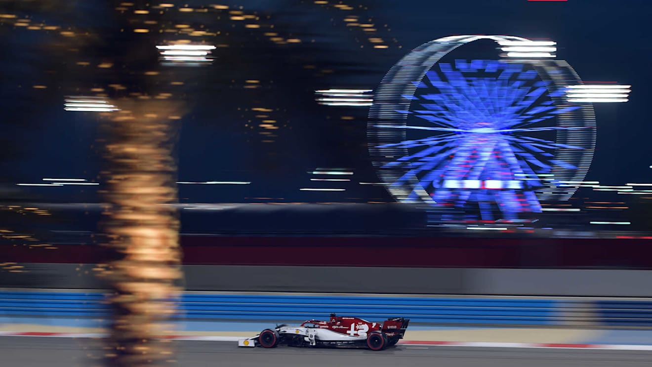 BAHRAIN INTERNATIONAL CIRCUIT, BAHRAIN - MARCH 30: Kimi Raikkonen, Alfa Romeo Racing C38 during the Bahrain GP at Bahrain International Circuit on March 30, 2019 in Bahrain International Circuit, Bahrain. (Photo by Simon Galloway / Sutton Images)
