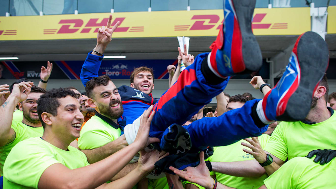SAO PAULO, BRAZIL - NOVEMBER 17: Pierre Gasly of Scuderia Toro Rosso and France celebrates with the team after finishing in 2nd position during the F1 Grand Prix of Brazil at Autodromo Jose Carlos Pace on November 17, 2019 in Sao Paulo, Brazil. (Photo by Peter Fox/Getty Images)