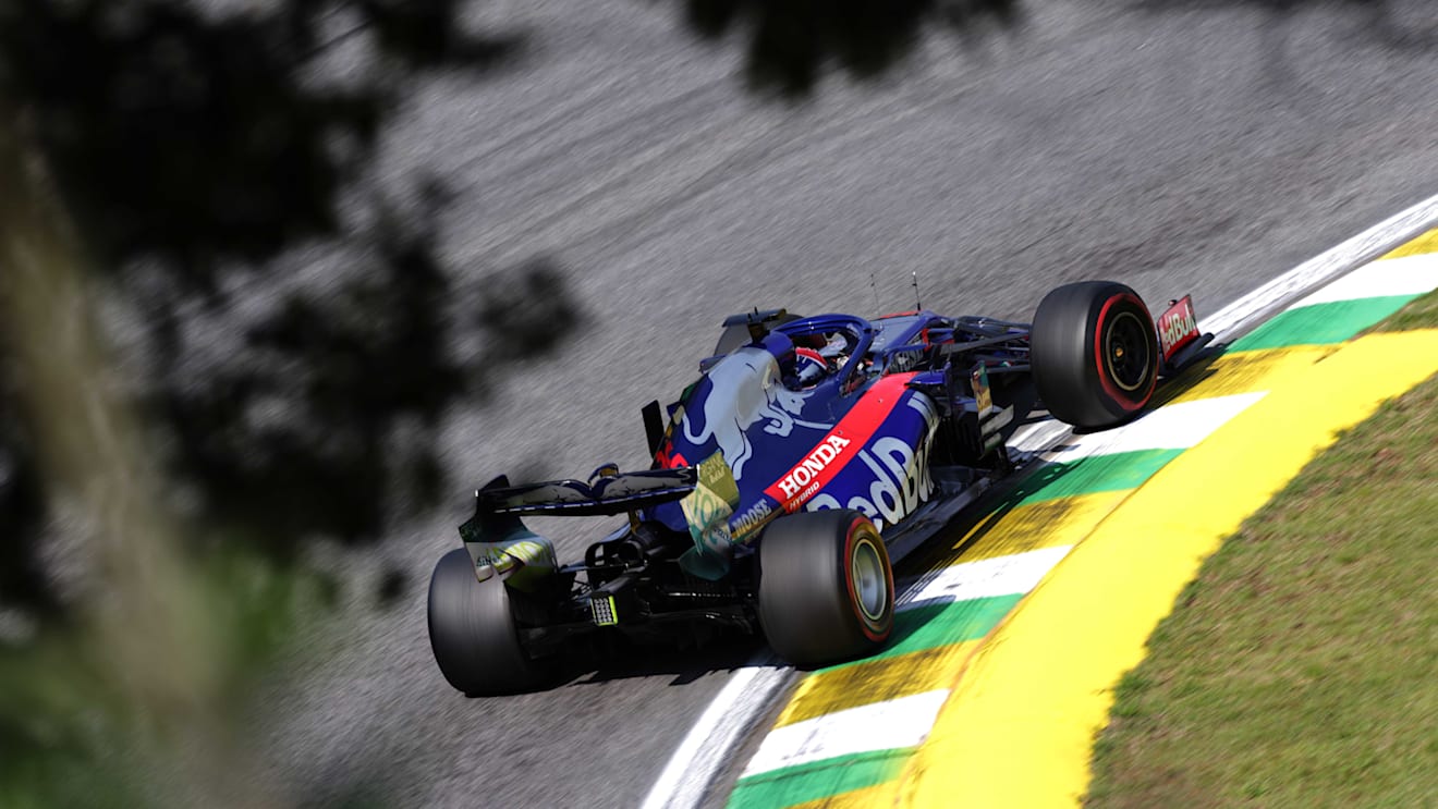 SAO PAULO, BRAZIL - NOVEMBER 17: Daniil Kvyat driving the (26) Scuderia Toro Rosso STR14 Honda on track during the F1 Grand Prix of Brazil at Autodromo Jose Carlos Pace on November 17, 2019 in Sao Paulo, Brazil. (Photo by Peter Fox/Getty Images)