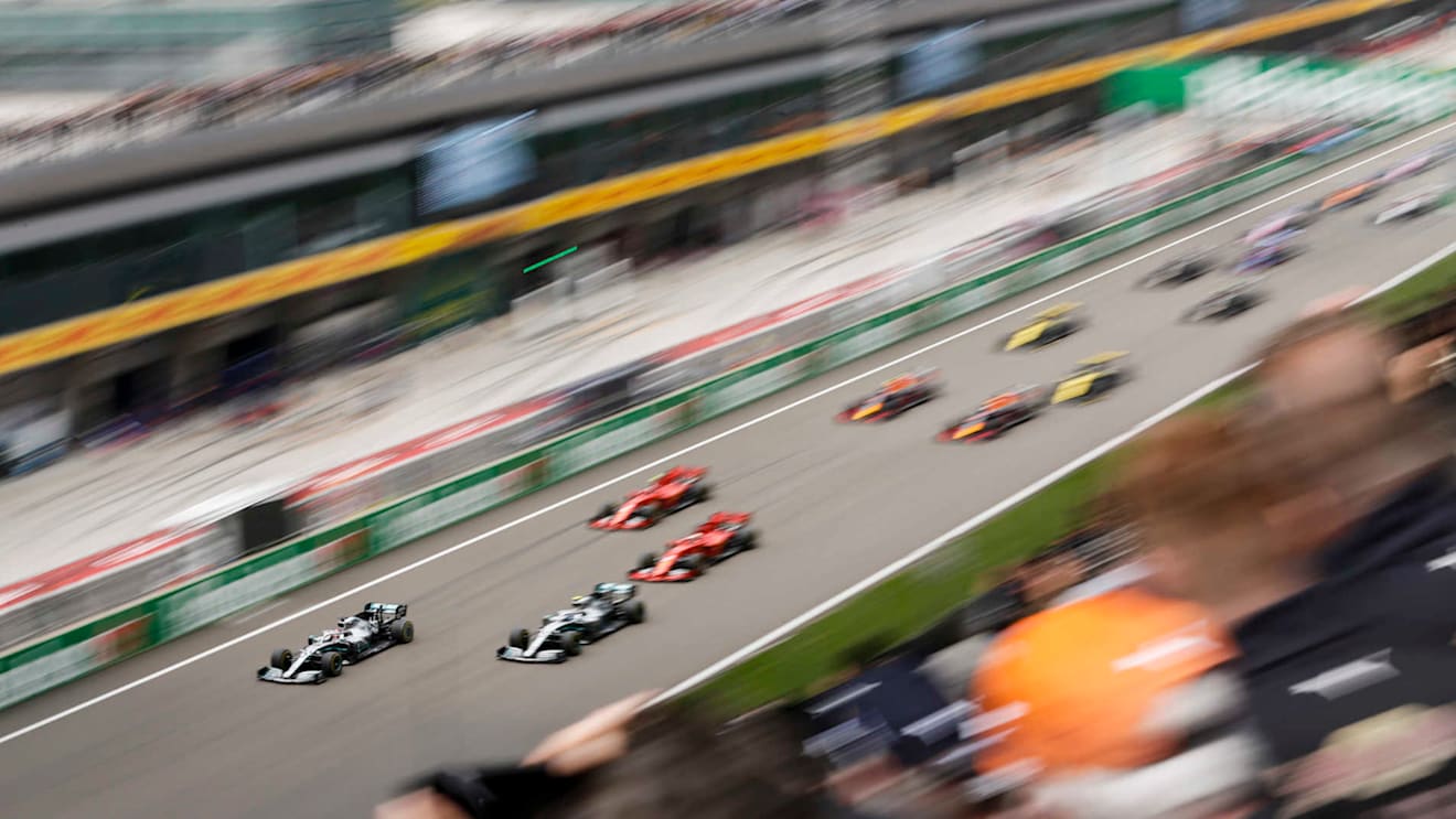 SHANGHAI INTERNATIONAL CIRCUIT, CHINA - APRIL 14: Valtteri Bottas, Mercedes AMG W10, Lewis Hamilton, Mercedes AMG F1 W10, Sebastian Vettel, Ferrari SF90 and Charles Leclerc, Ferrari SF90 at the start of the race during the Chinese GP at Shanghai International Circuit on April 14, 2019 in Shanghai International Circuit, China. (Photo by Zak Mauger / LAT Images)