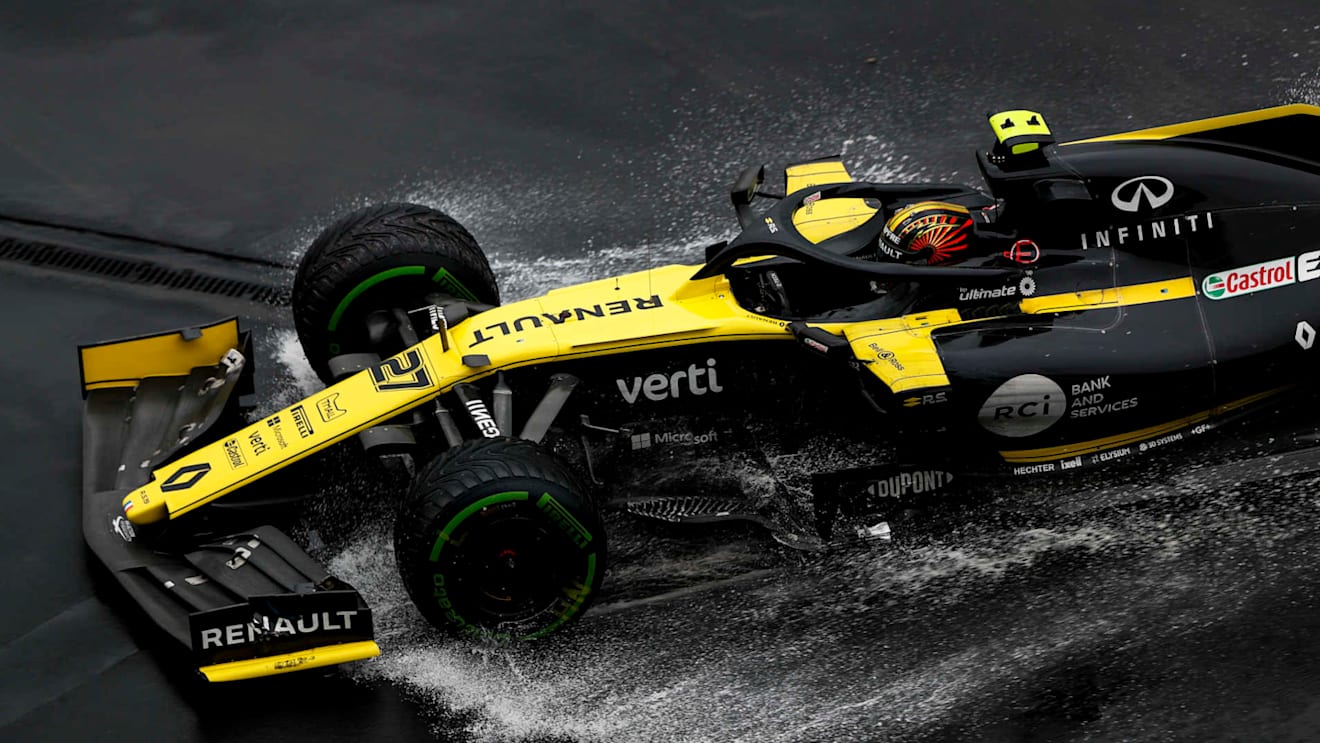 HOCKENHEIMRING, GERMANY - JULY 28: Nico Hulkenberg, Renault R.S. 19 crashes out of the race during the German GP at Hockenheimring on July 28, 2019 in Hockenheimring, Germany. (Photo by Sam Bloxham / LAT Images)