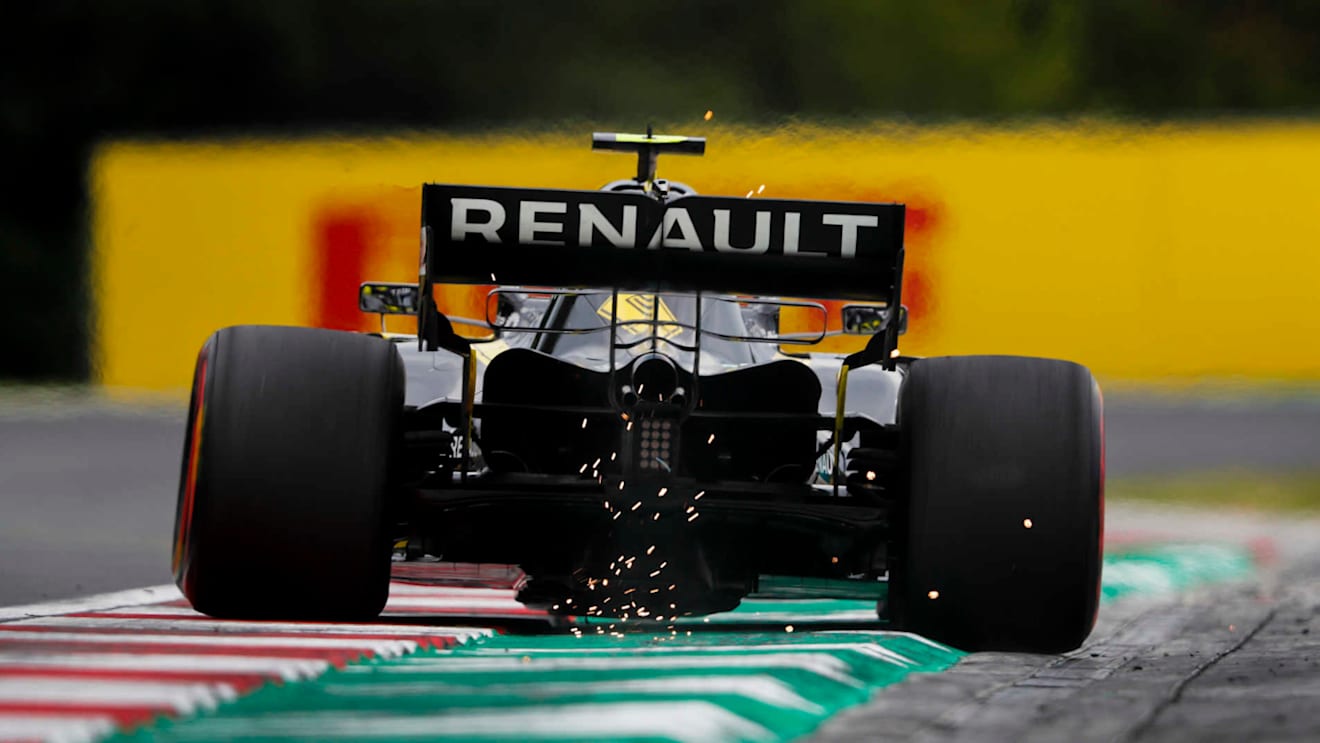 HUNGARORING, HUNGARY - AUGUST 02: Nico Hulkenberg, Renault R.S. 19 during the Hungarian GP at Hungaroring on August 02, 2019 in Hungaroring, Hungary. (Photo by Steven Tee / LAT Images)