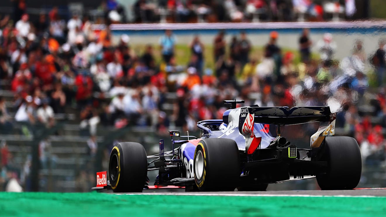 SUZUKA, JAPAN - OCTOBER 11: Daniil Kvyat driving the (26) Scuderia Toro Rosso STR14 Honda on track during practice for the F1 Grand Prix of Japan at Suzuka Circuit on October 11, 2019 in Suzuka, Japan. (Photo by Mark Thompson/Getty Images)